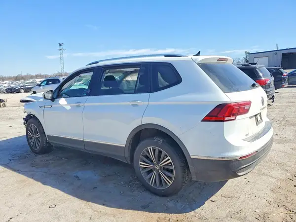 3VV5B7AX5RM230651 2024 VOLKSWAGEN TIGUAN - Image 2