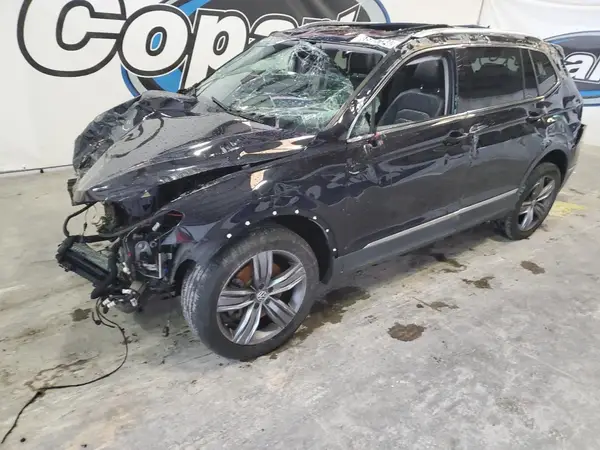 3VV5B7AX7JM090655 2018 VOLKSWAGEN TIGUAN - Image 1