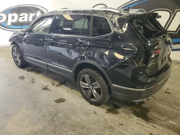 3VV5B7AX7JM090655 2018 VOLKSWAGEN TIGUAN - Image 2