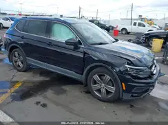 3VV5B7AX7JM154967 2018 VOLKSWAGEN TIGUAN