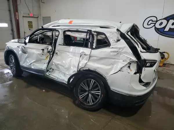 3VV5B7AX7RM214886 2024 VOLKSWAGEN TIGUAN - Image 2