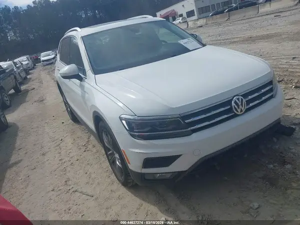 3VV5B7AX9JM119833 2018 VOLKSWAGEN TIGUAN - Image 1