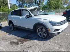 3VV5B7AX9JM120092 2018 VOLKSWAGEN TIGUAN