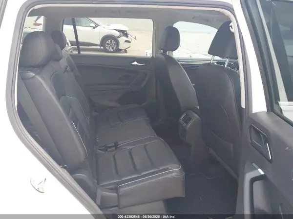 3VV5B7AX9JM136423 2018 VOLKSWAGEN TIGUAN - Image 8