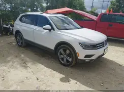 3VV5B7AXXJM012662 2018 VOLKSWAGEN TIGUAN