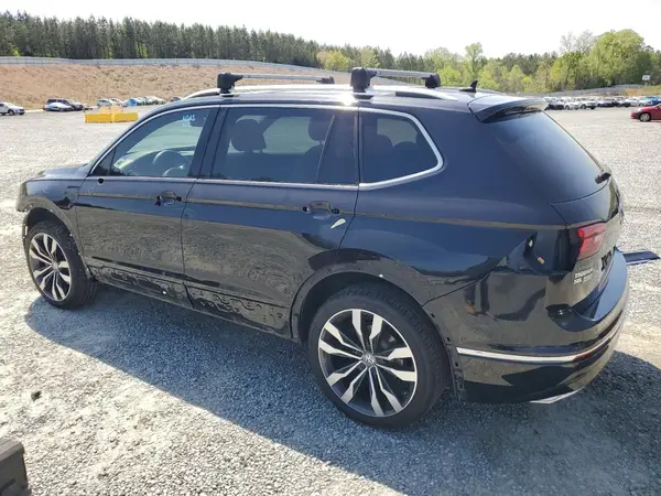 3VV5B7AXXJM214787 2018 VOLKSWAGEN TIGUAN - Image 2