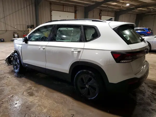 3VV5C7B20SM070989 2025 VOLKSWAGEN TAOS - Image 2
