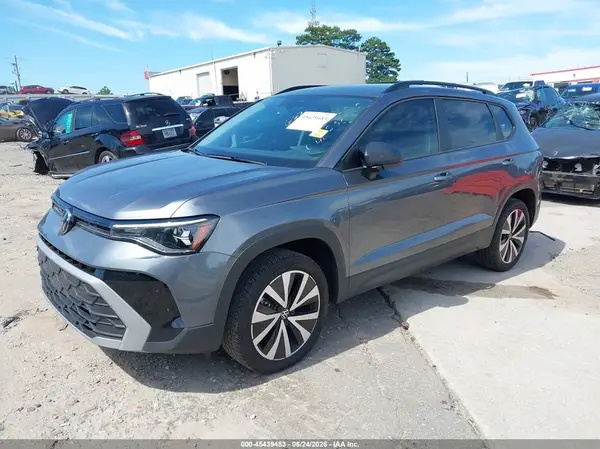 3VV5C7B20SM086898 2025 VOLKSWAGEN TAOS - Image 2