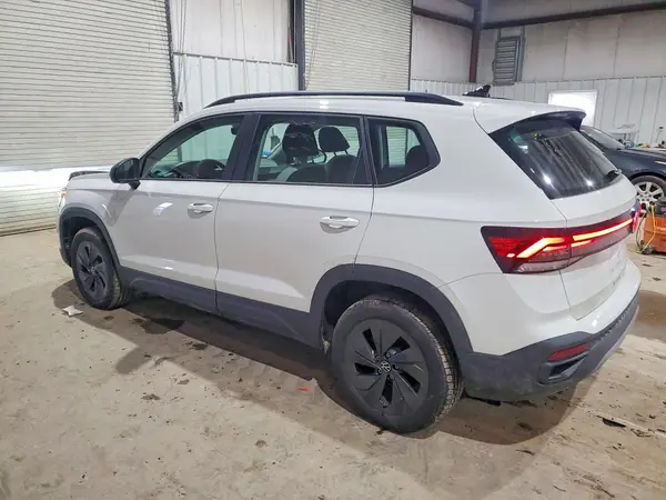 3VV5C7B21TM000497 2026 VOLKSWAGEN TAOS - Image 2