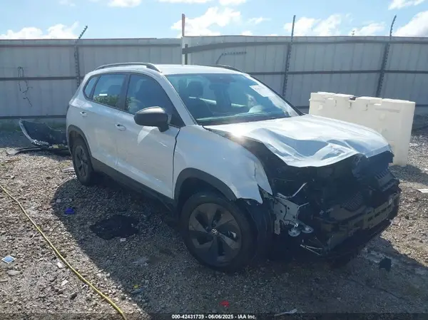 3VV5C7B22SM014701 2025 VOLKSWAGEN TAOS - Image 1