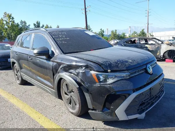 3VV5C7B22SM016724 2025 VOLKSWAGEN TAOS - Image 1