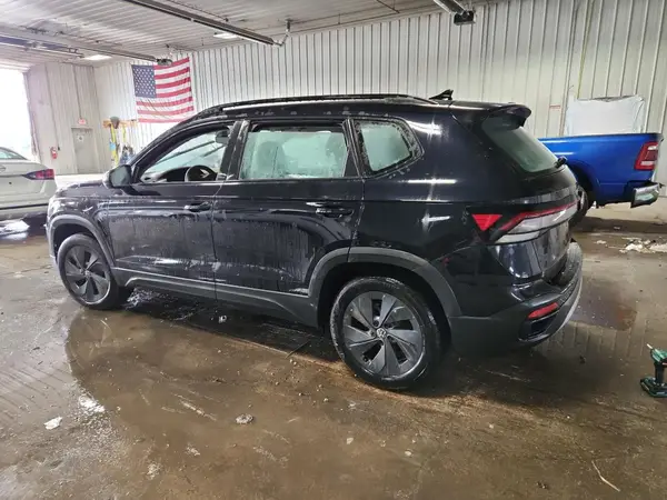 3VV5C7B22SM044555 2025 VOLKSWAGEN TAOS - Image 2