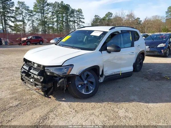 3VV5C7B22SM077166 2025 VOLKSWAGEN TAOS - Image 2