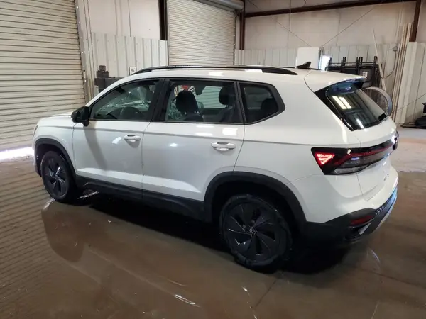 3VV5C7B23SM036528 2025 VOLKSWAGEN TAOS - Image 2