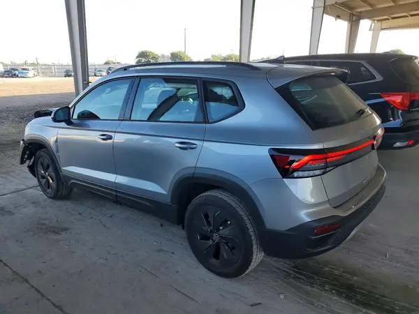 3VV5C7B23SM054608 2025 VOLKSWAGEN TAOS - Image 2