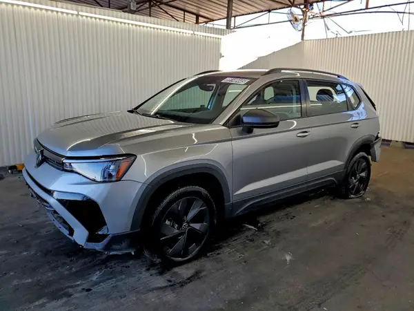 3VV5C7B24SM044301 2025 VOLKSWAGEN TAOS - Image 1