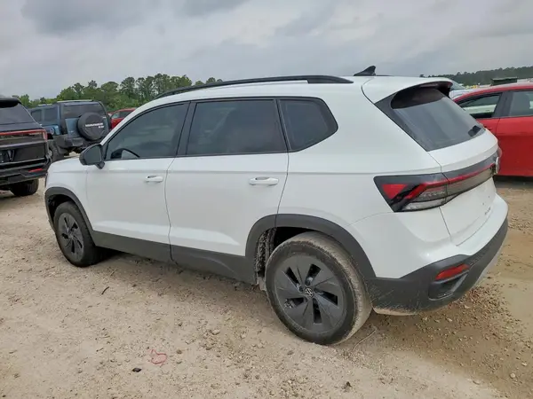 3VV5C7B25SM010318 2025 VOLKSWAGEN TAOS - Image 2
