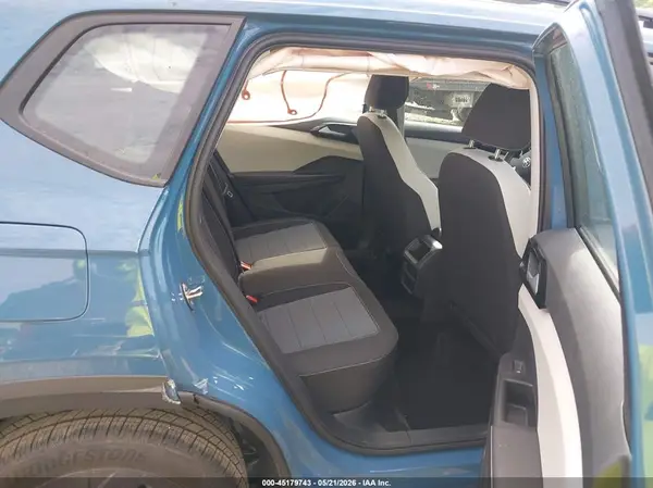 3VV5C7B25TM065885 2026 VOLKSWAGEN TAOS - Image 8