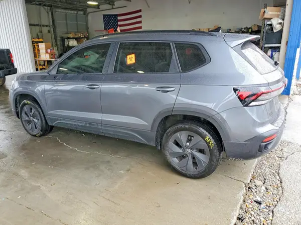 3VV5C7B26SM078997 2025 VOLKSWAGEN TAOS - Image 2