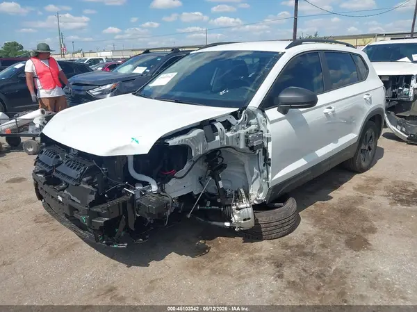 3VV5C7B26TM046035 2026 VOLKSWAGEN TAOS - Image 2