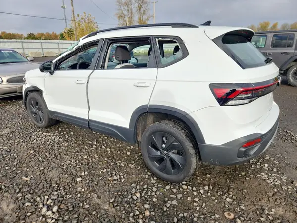 3VV5C7B27TM013545 2026 VOLKSWAGEN TAOS - Image 2