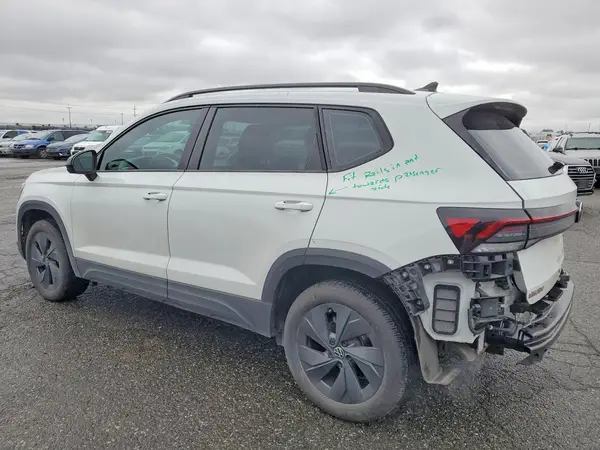 3VV5C7B28SM037500 2025 VOLKSWAGEN TAOS - Image 2