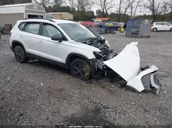 3VV5C7B28SM042700 2025 VOLKSWAGEN TAOS