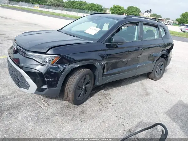 3VV5C7B29SM028689 2025 VOLKSWAGEN TAOS - Image 2