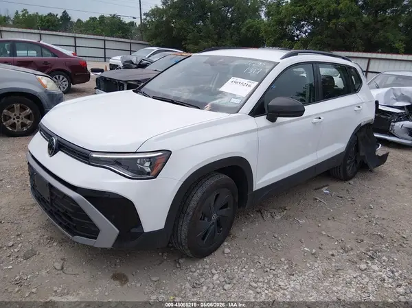 3VV5C7B29SM036422 2025 VOLKSWAGEN TAOS - Image 2