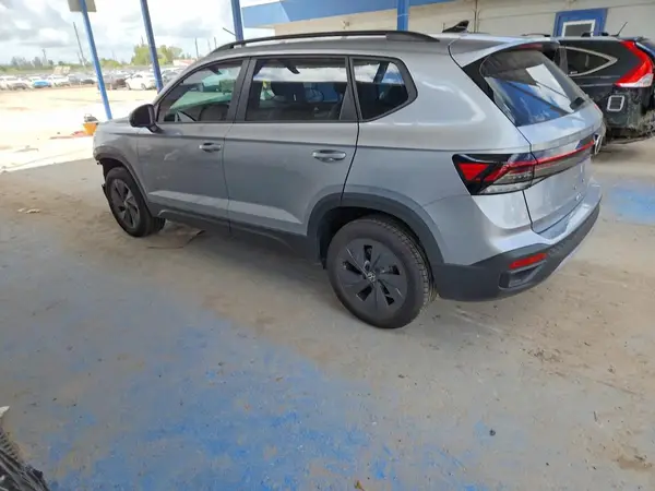 3VV5C7B29SM087726 2025 VOLKSWAGEN TAOS - Image 2