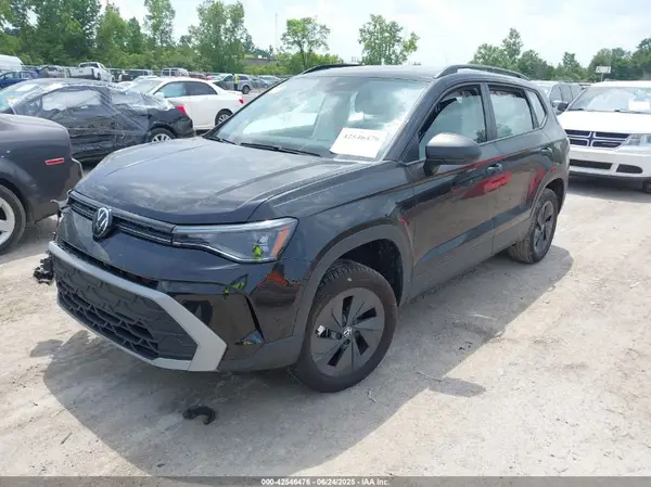 3VV5C7B2XSM014994 2025 VOLKSWAGEN TAOS - Image 2