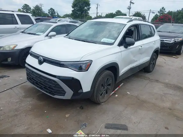 3VV5C7B2XSM024554 2025 VOLKSWAGEN TAOS - Image 2