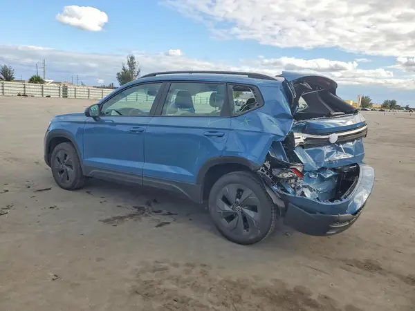 3VV5C7B2XSM043301 2025 VOLKSWAGEN TAOS - Image 2