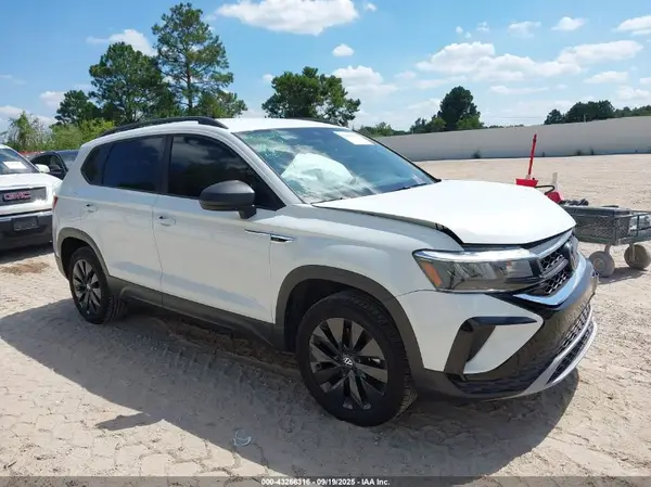 3VV5X7822RM108205 2024 VOLKSWAGEN TAOS - Image 1