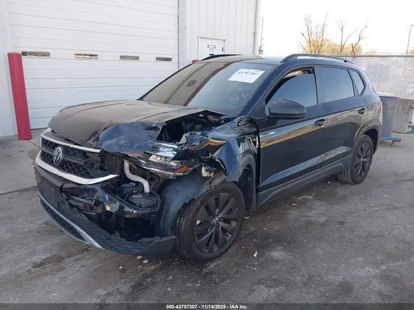 3VV5X7B20RM006899 2024 VOLKSWAGEN TAOS - Image 2