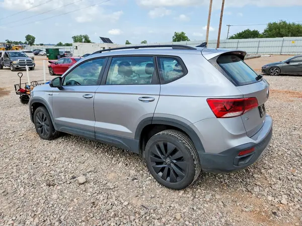 3VV5X7B20RM009785 2024 VOLKSWAGEN TAOS - Image 2