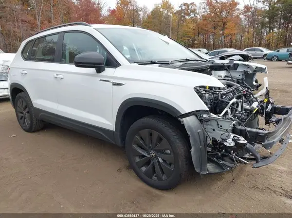 3VV5X7B20RM052801 2024 VOLKSWAGEN TAOS - Image 1