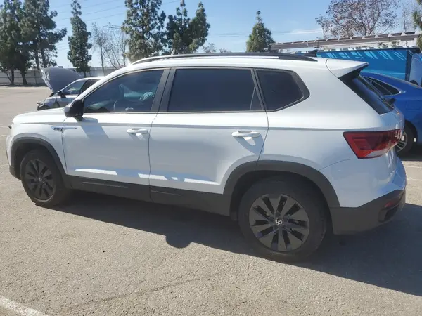 3VV5X7B20RM073776 2024 VOLKSWAGEN TAOS - Image 2