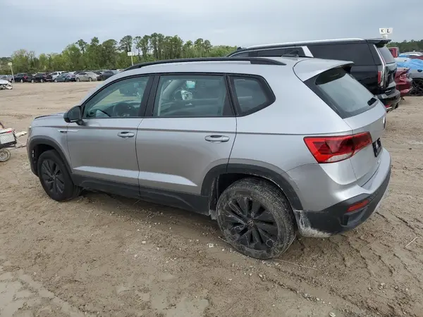 3VV5X7B20RM104508 2024 VOLKSWAGEN TAOS - Image 2