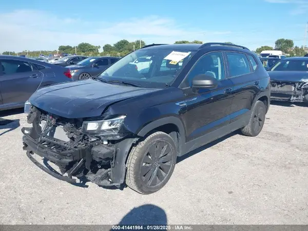 3VV5X7B21RM006524 2024 VOLKSWAGEN TAOS - Image 2