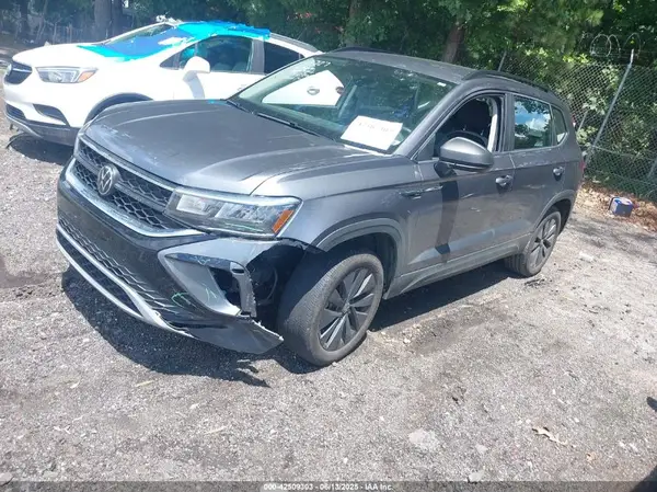 3VV5X7B21RM015188 2024 VOLKSWAGEN TAOS - Image 2