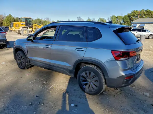 3VV5X7B21RM065556 2024 VOLKSWAGEN TAOS - Image 2