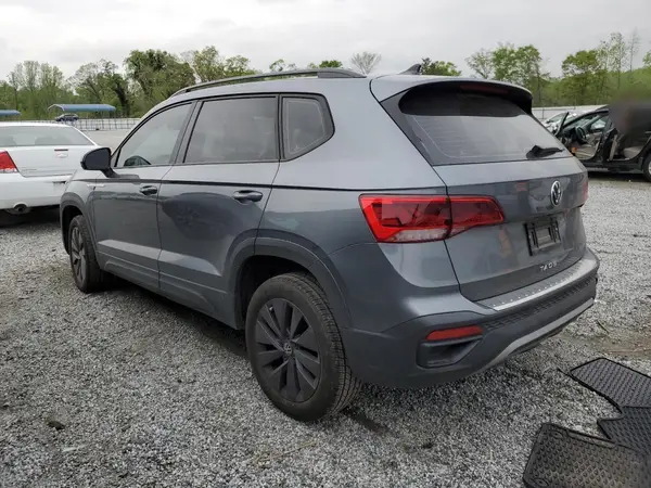 3VV5X7B21RM072698 2024 VOLKSWAGEN TAOS - Image 2