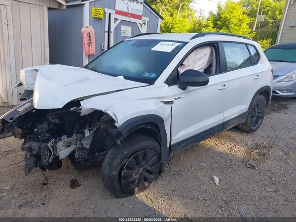 3VV5X7B21RM095916 2024 VOLKSWAGEN TAOS - Image 2
