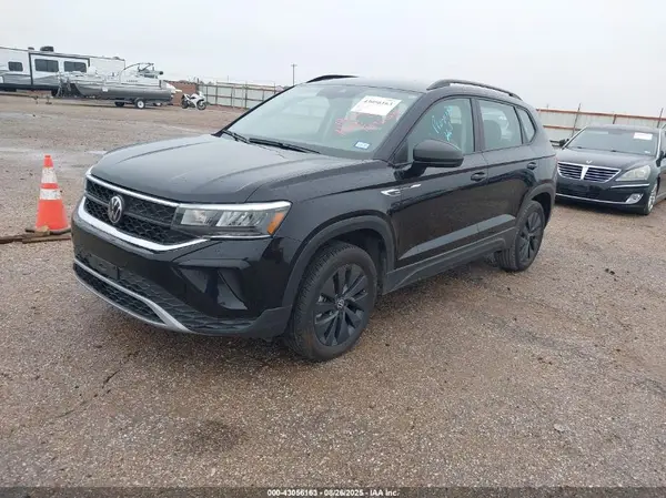 3VV5X7B22RM004538 2024 VOLKSWAGEN TAOS - Image 2