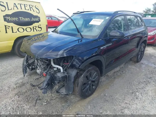 3VV5X7B22RM065470 2024 VOLKSWAGEN TAOS - Image 2