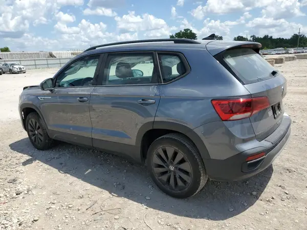 3VV5X7B22RM076954 2024 VOLKSWAGEN TAOS - Image 2