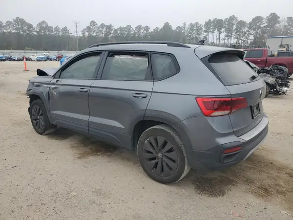 3VV5X7B22RM105420 2024 VOLKSWAGEN TAOS - Image 2