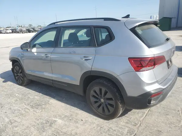 3VV5X7B23RM002510 2024 VOLKSWAGEN TAOS - Image 2