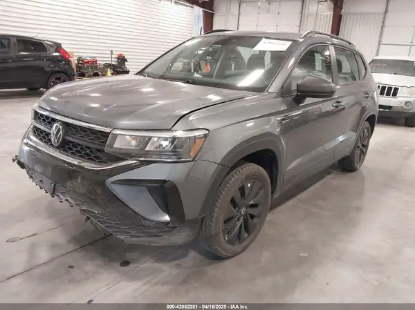 3VV5X7B23RM002653 2024 VOLKSWAGEN TAOS - Image 2